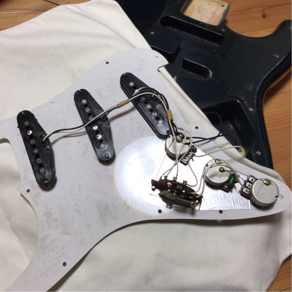 販売を販売 【SQシリアル】Squier by Fender ST-501ネイビー ジャパン