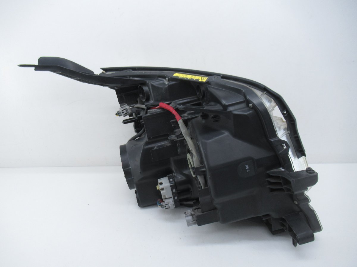 後期 HID ZRR70W ヴォクシー 右ヘッドライト KOITO 28-226 【公式通販】