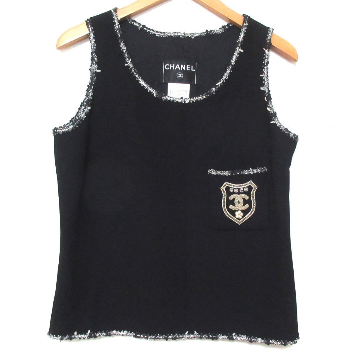 CHANEL ノースリーブトップス ココマーク 美品 名作 CHANEL シャネル 05C ココマークエンブレム ツイード