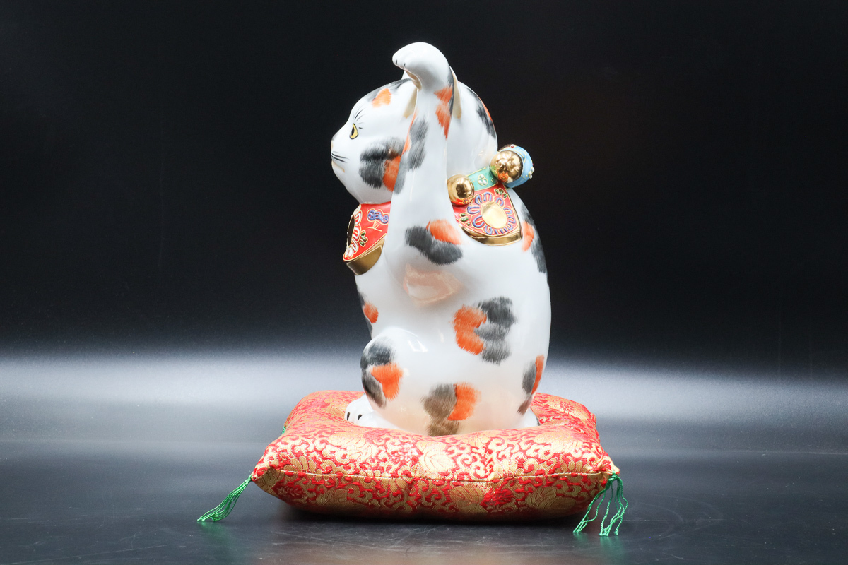 宙】古美術品 九谷焼 招き猫 左手 26.2cm 峰光 座布団付 色絵金彩 陶器 