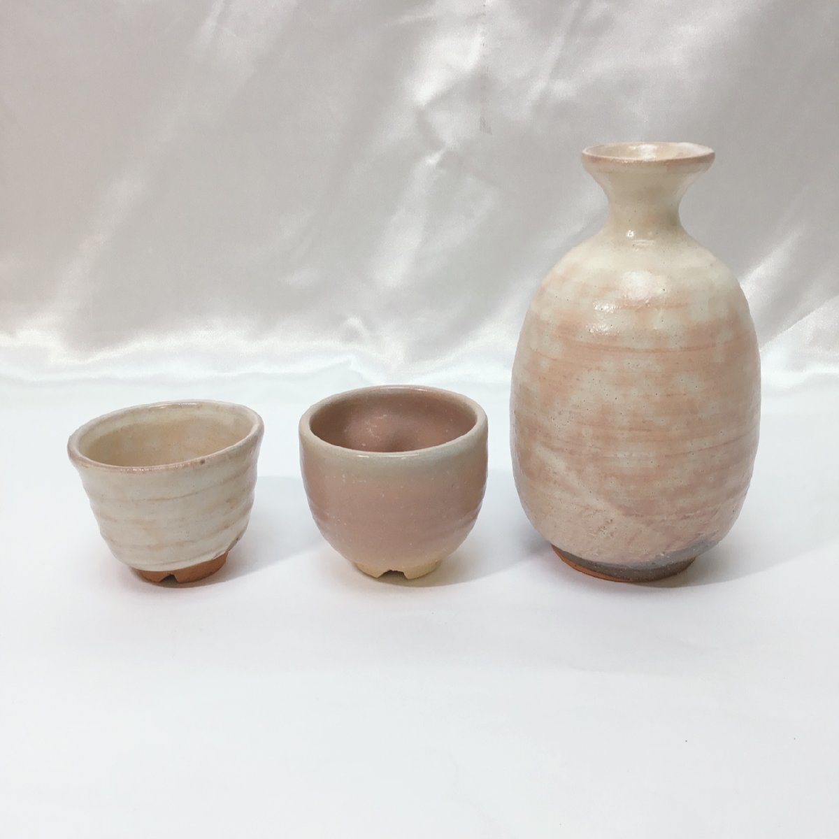 茶道具 掛花入 萩焼 灰被、 日本工芸会正会員 岡田 裕作 桐共