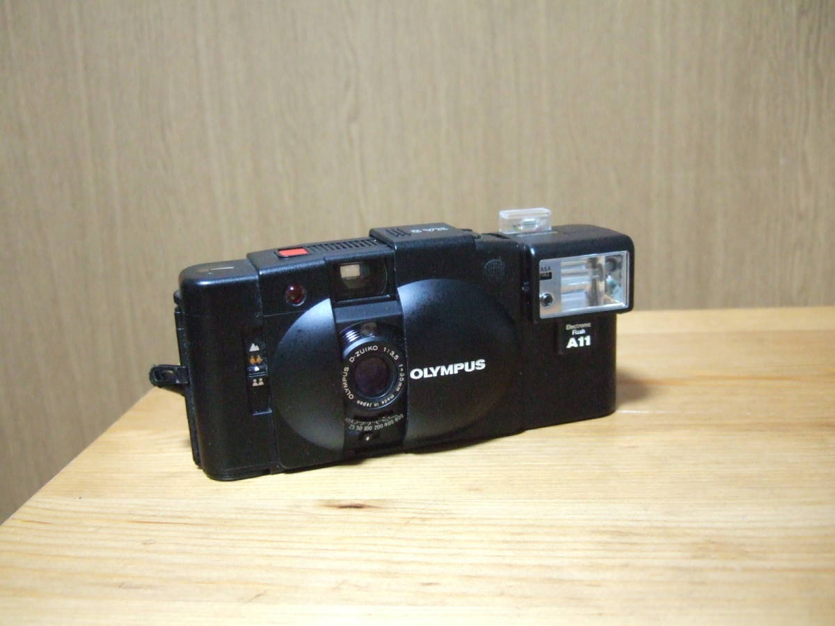名機 オリンパスXA2 A11付（動作未確認につきジャンク扱い） 家電、AV