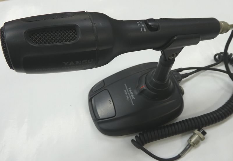 MD-100A8X YAESU ダイナミックマイクロホン 中古