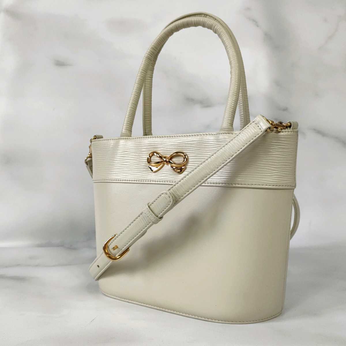 1円～【極美品】ハナエモリ HANAE MORI レザー リボン 2way 