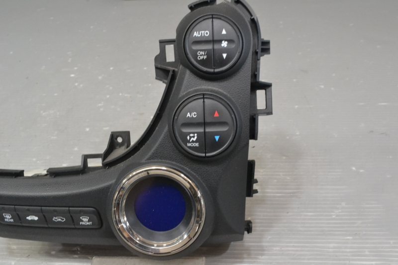 フィット シャトル ハイブリッド FINE LINE 前期(GP2) 純正 良品 取付