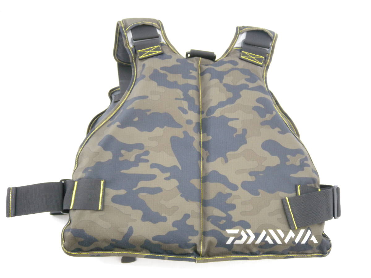 フィッシング ⭐️超美品⭐️Daiwa フィッシングベスト グリーン DF-6206
