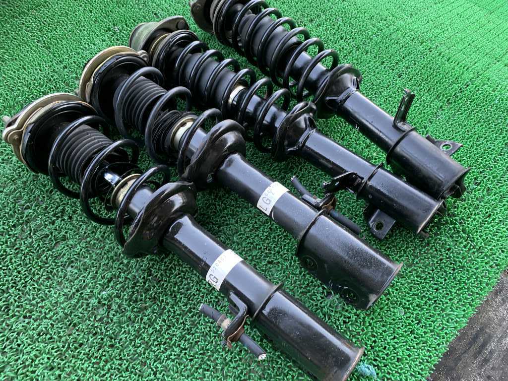 スバル プレオ RA1/RA2/RV1/RV2 純正 サスペンション 一台分 フロント ストラット 左右 リア サス ショックアブソーバー ...