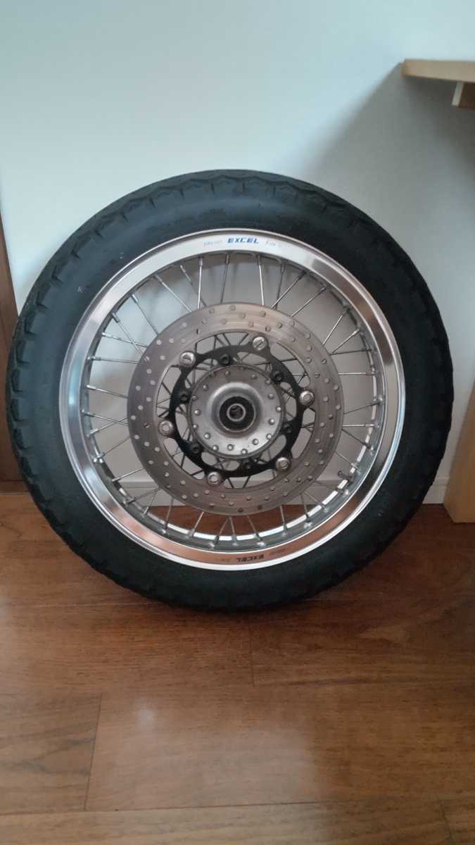 SR400 フロントホイール美品