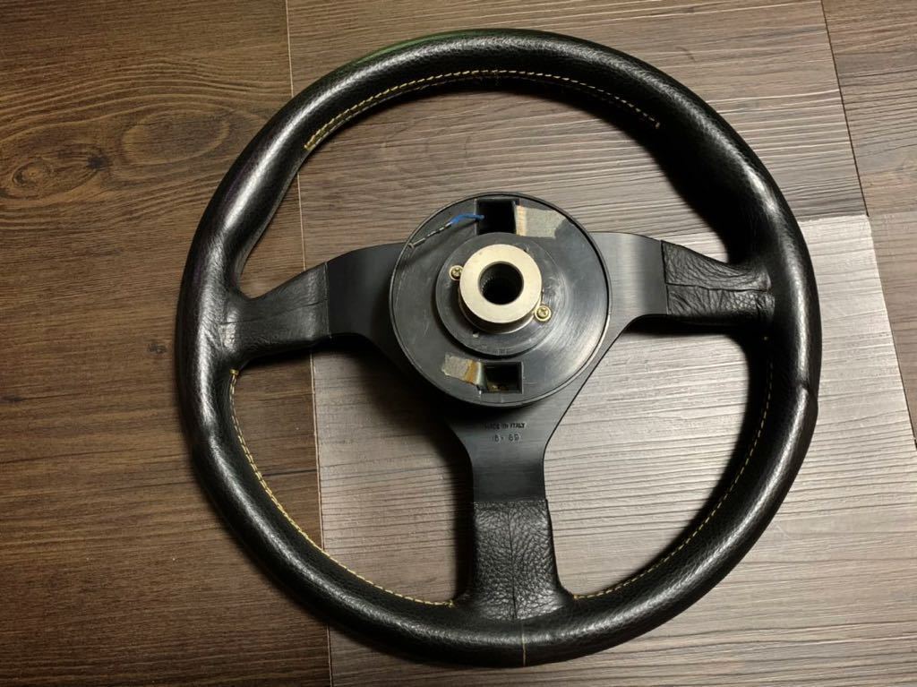 MOMO VELOCE モモ ヴェローチェレーシング レザーステアリング 約32.5 