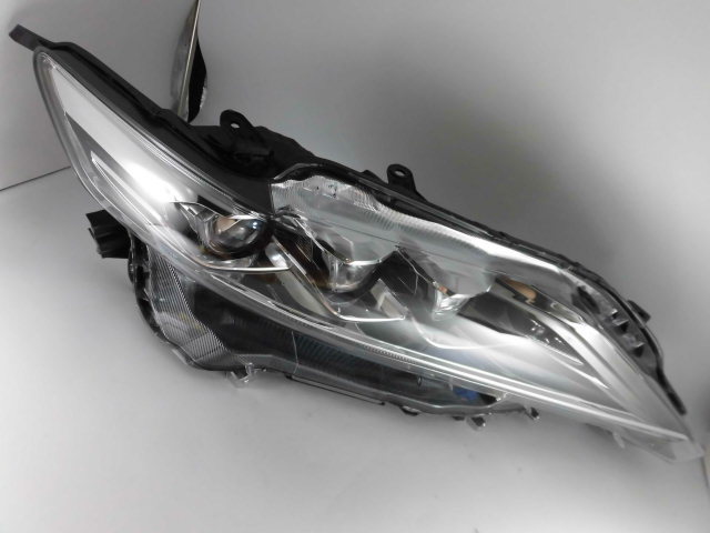 M26-3-1 ハリアー　ZSU60W ZSU65W 　打刻A　後期　LED ASU60W 48-192