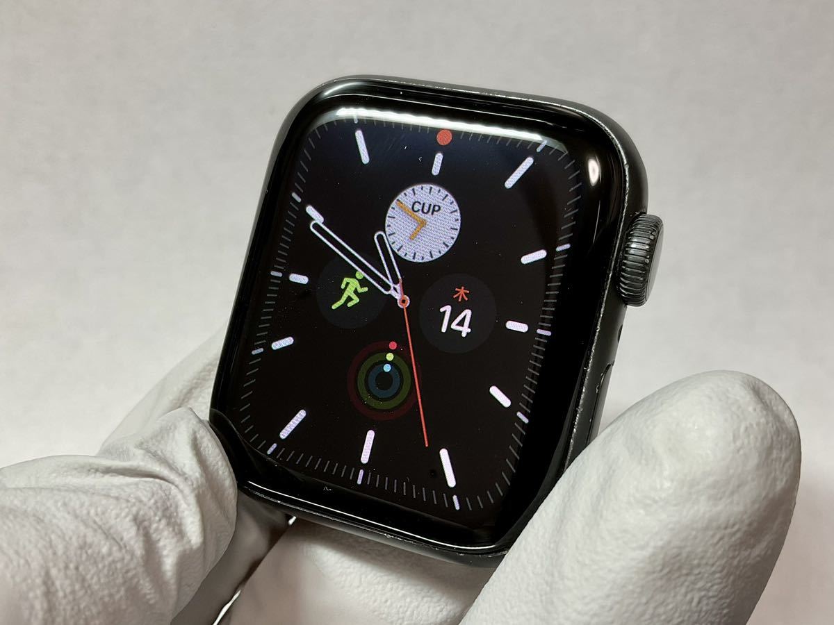 Apple Watch Series 5 GPSモデル 40mm スペースグレイアルミニウム 