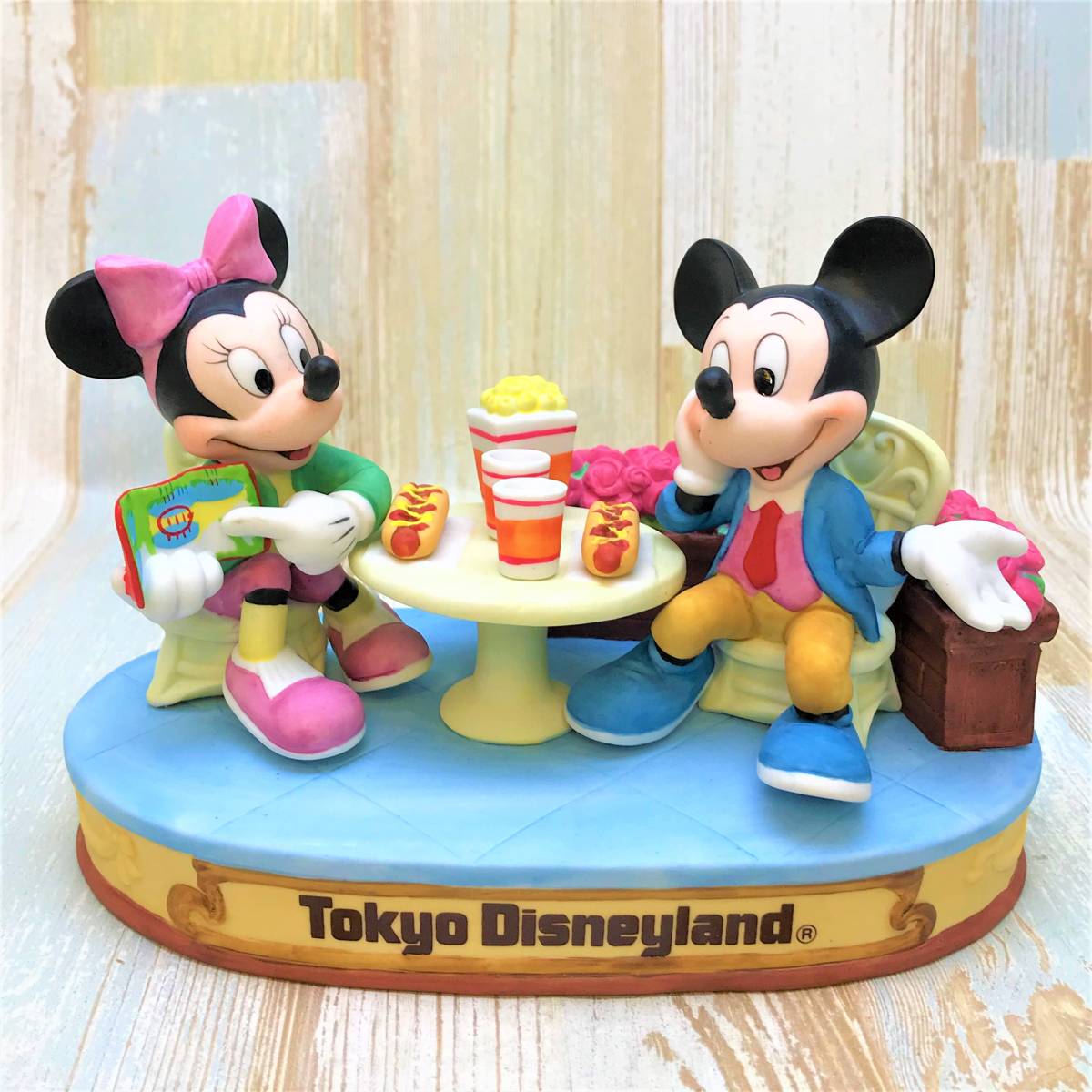 新品，人気SALE 限定品 レア 東京ディズニーランド ミッキーマウス ミニーマウス デート 二人の休日 フィギュアリン Disney TDL 陶器製 置物(その他)｜売買されたオークション情報、yahooの商品情報をアーカイ その他