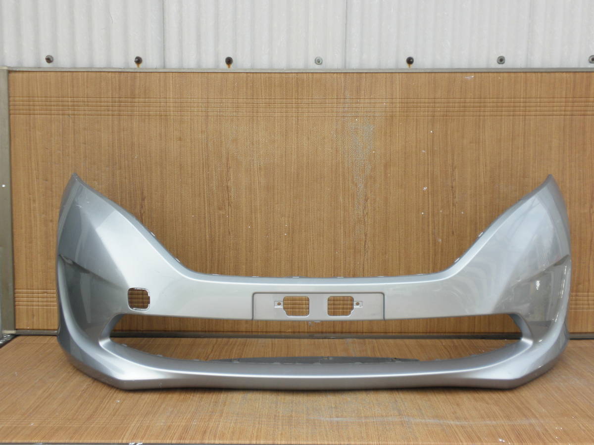 GB5 前期　フリード　フロントバンパー　71100-TDK-0000　管理番号C2316