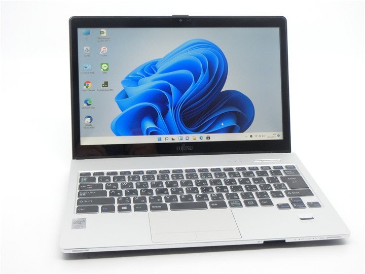 カメラ内蔵⁄中古⁄13.3型2Kタッチパネル⁄ノートPC⁄Win11Pro⁄新品SSD256