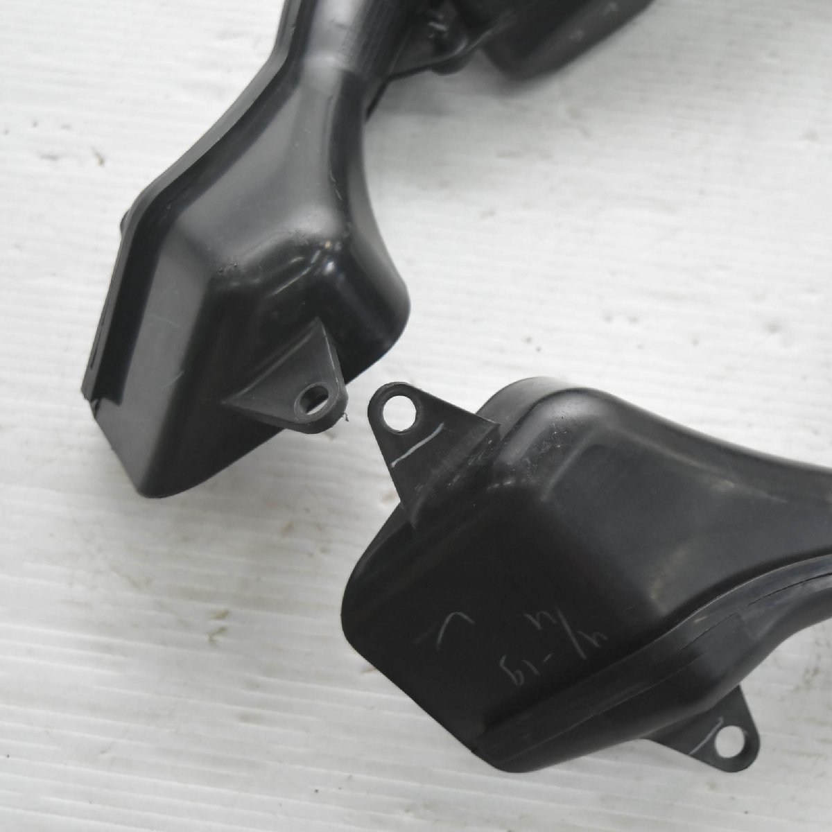 ホンダ CBR250RR MC51-1203*** エアインテークダクト 【B】BHL(ホンダ