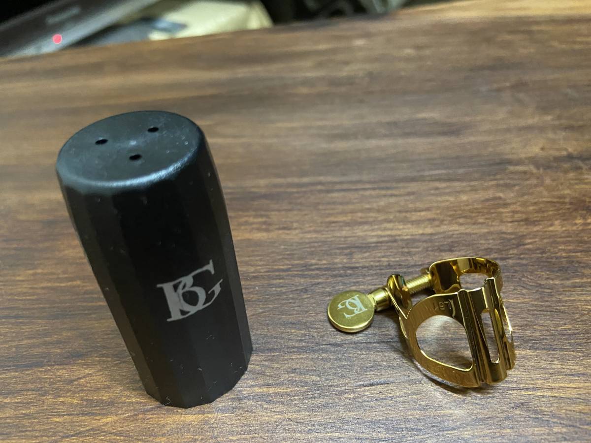 BG ソプラノサックス　リガチャー　トラディション　L51 ゴールドプレート仕上げ　ラバーマウスピース用　