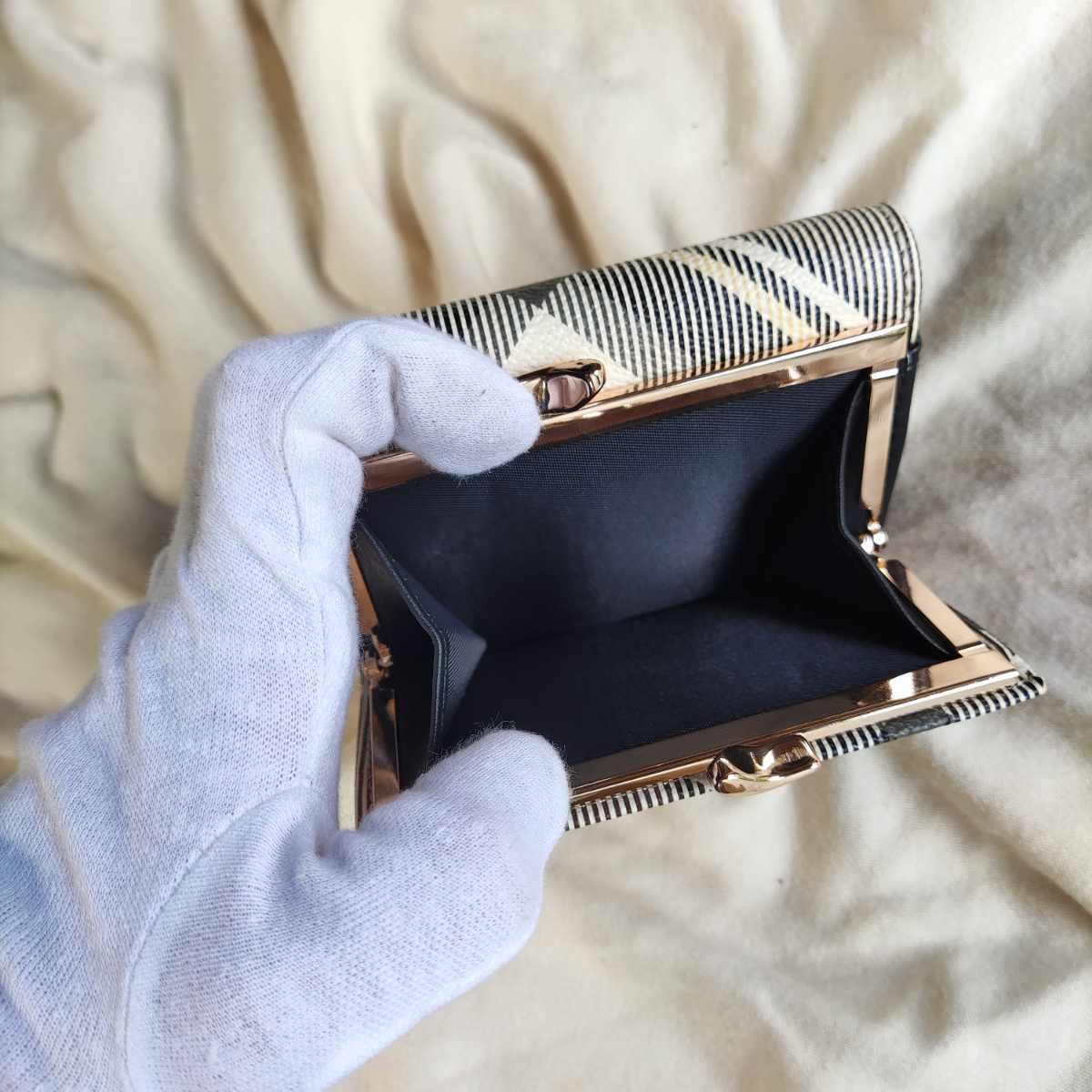 【新品・未使用】 ヴィヴィアンウエストウッド Vivienne Westwood 三つ折り財布 がま口 チェック　レディース Vivienne Westwood ヴィヴィアン ANTHRACITE Westwoodってどんなブランド？｜ヴィヴィアンウエストウッド Of