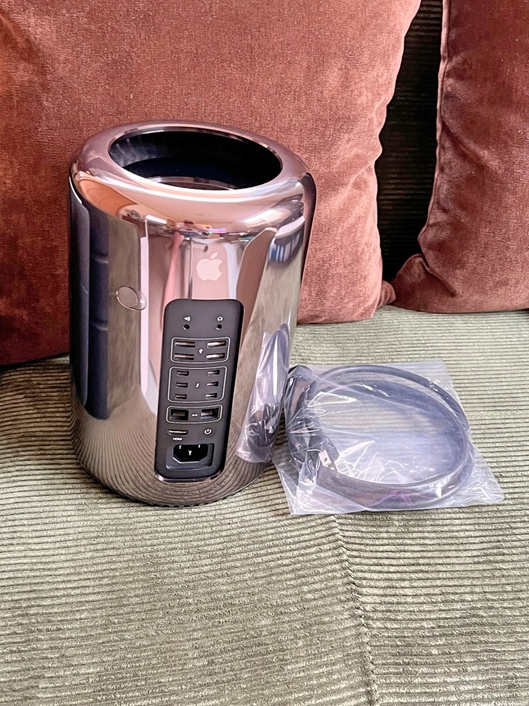 最新作，本物保証 今 も高性能 Apple Mac Pro 2013 12コア24スレッド 64GB/1TB かなりの(Mac Pro)｜売買されたオークション情報、yahooの商品情報をアーカイブ公開 - オークファン Mac Pro
