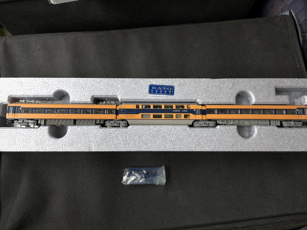  超ジャンク KATO カトー 関水金属 10 533 近畿日本鉄道 近鉄 10100系 新ビスタカー C編成 3両セット 室内灯付き 傷あり(私鉄車輌)｜売買されたオークション情報、yahooの商品情報をアーカイブ公開 私鉄車輌