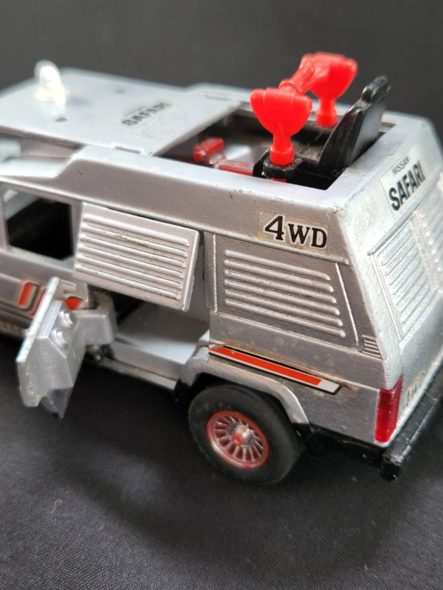 昭和レトロ ヨネザワトイズ 日産サファリ 4WD ミニカー/サバンナ RX-7