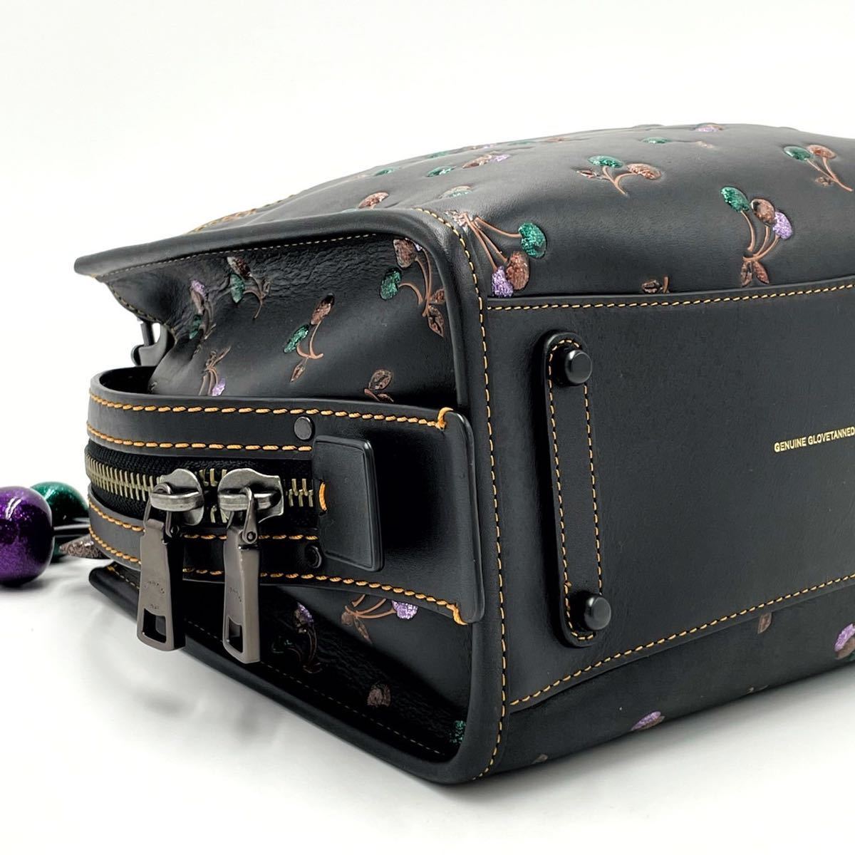 1円【激レア・極美品】COACH コーチ ローグ チェリー柄 馬車金具 2way 