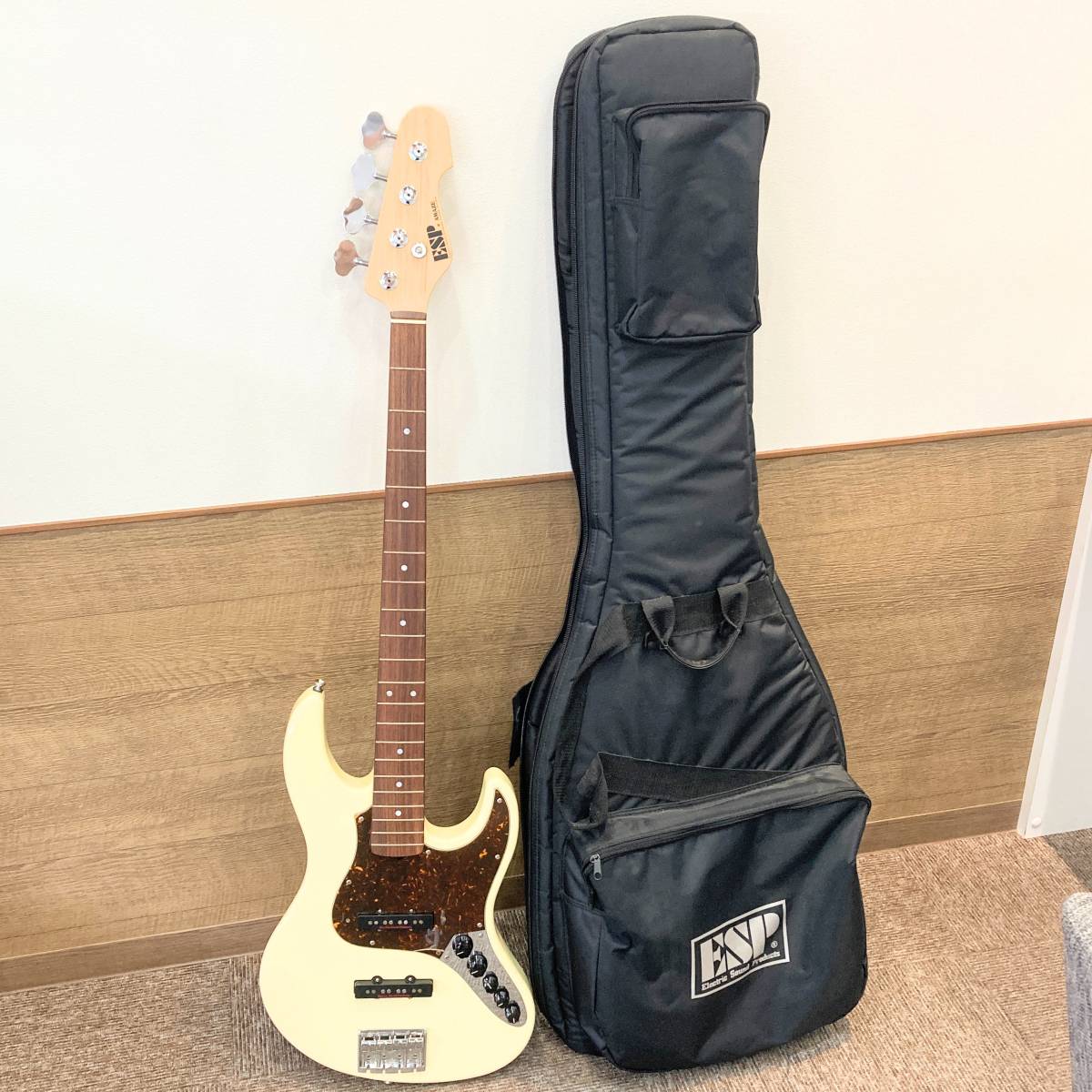 ESP AMAZE (電池カバー不具合有り) 貼れ