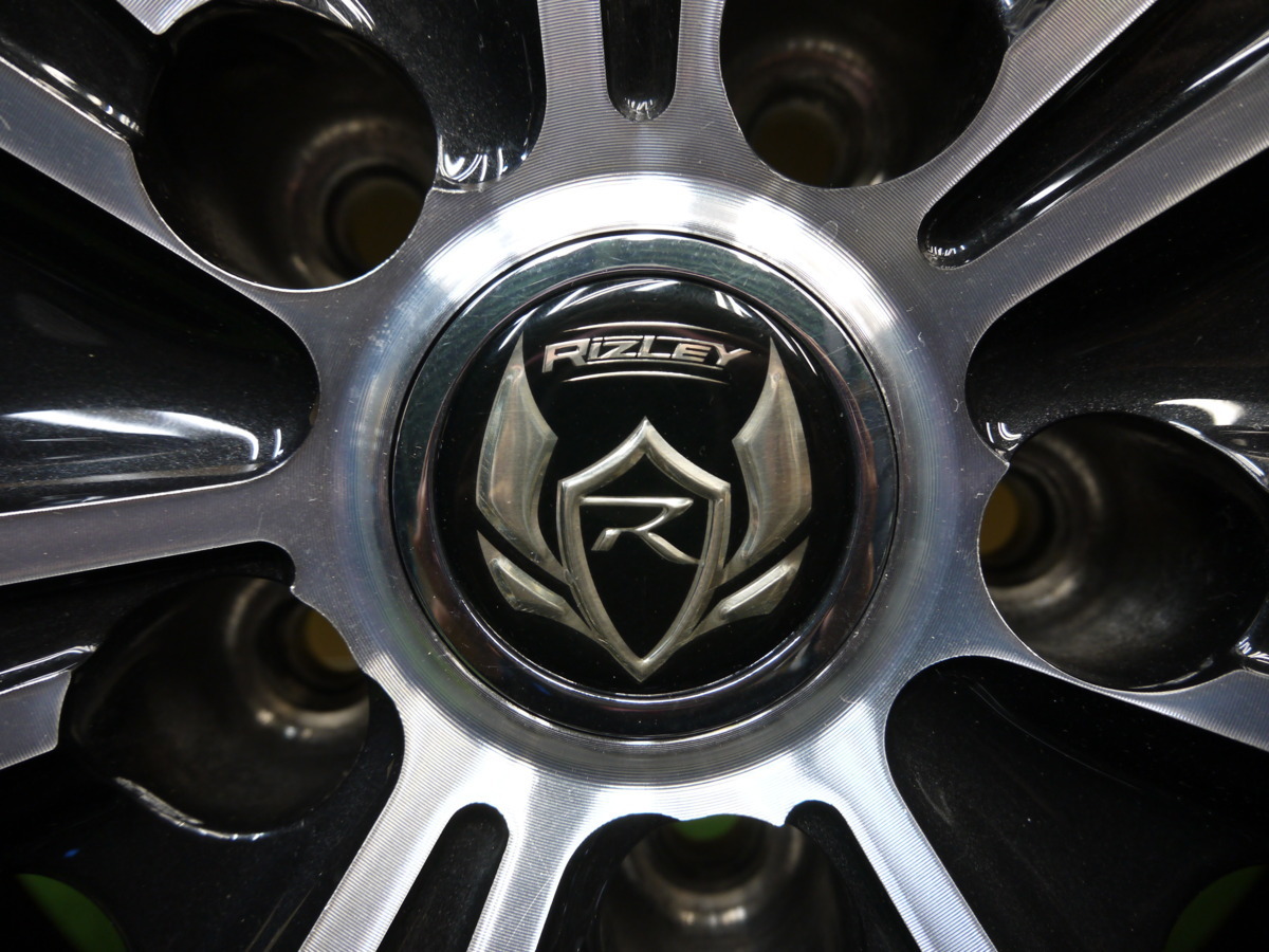 バリ溝！18年！キレイ！9.5分☆スタッドレス 235/55R18 ブリヂストン