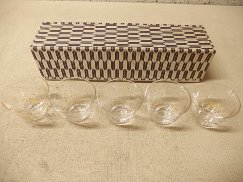 0820082w【ぎやまん 義山煎茶椀 五客揃 冷茶用 金箔 ガラス グラス】口径φ6.5×H5.2cm程度/未使用保管品 ガラス・義山（ギヤマン）の茶道具特集 | 千年の香り スープカップ (味ごはん茶碗ペア・浅小鉢ペア・7寸皿 今岡妙見作