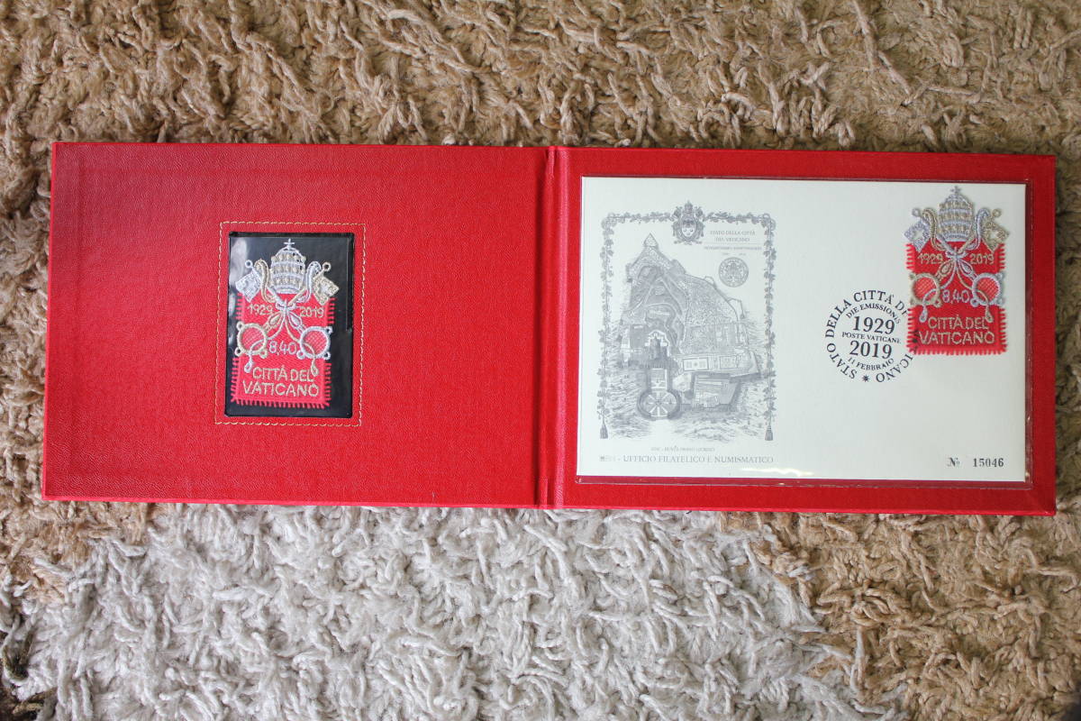 バチカン市国 建国90年刺繍切手ホルダー（2019） バチカン市国