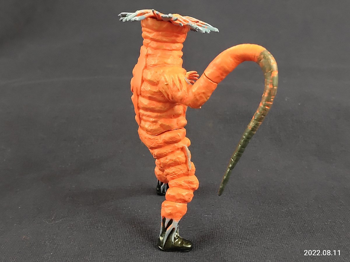 A-GNRL-080275【中古】 バンダイ イソギンチャック 仮面ライダー HG 
