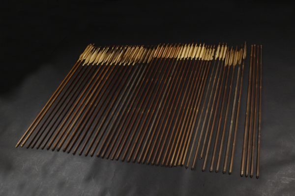 LIG】時代 竹矢 全46点 木造矢立 矢筈 弓道具 時代武具 旧家蔵出品