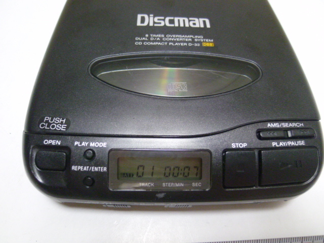 SONY Discman ポータブルCDプレーヤー D-33 再生OK その他動作未確認