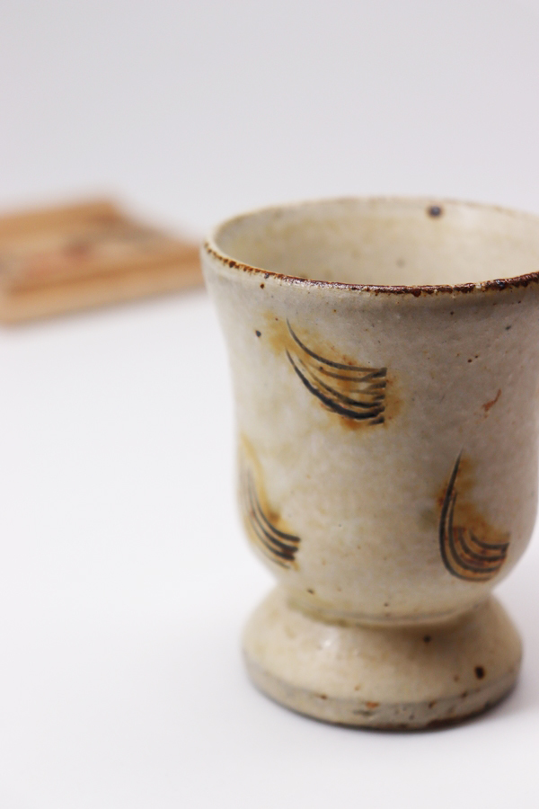 美品 民芸 名工 山本教行 作 櫛掻 盃 共箱 栞 共布 ぐい呑 酒器 酒呑