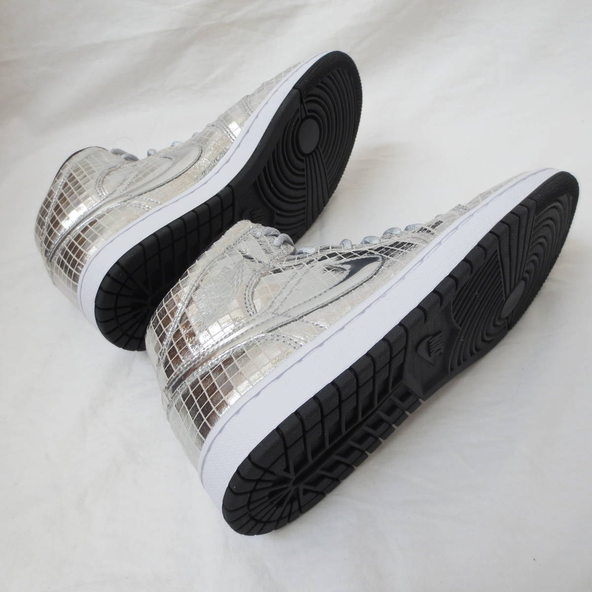 NIKE AIR JORDAN1 MID SE Disco Ball metallic silver CU9304-001 