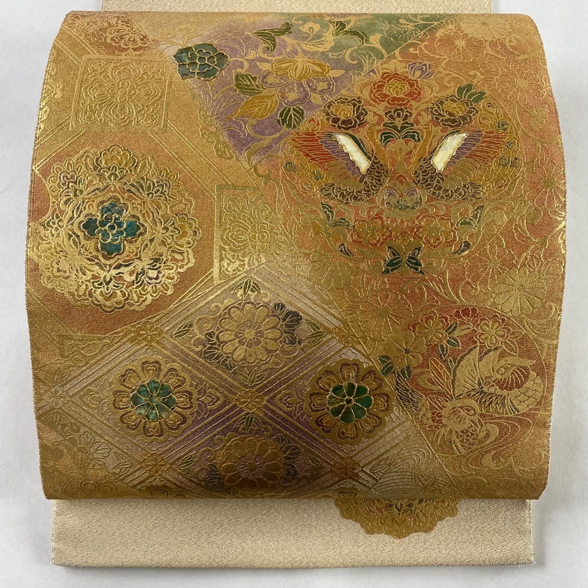 品質保証，お買い得 袋帯 秀品 華文 向かい鳥 螺鈿 金彩 ベージュ お太鼓柄 正絹(仕立て上がり)｜売買されたオークション情報、yahooの商品情報をアーカイブ公開 - オークファン 仕立て上がり