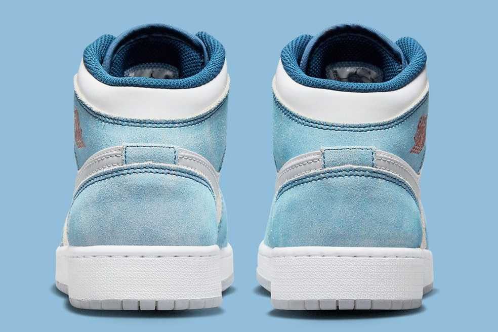 新品】 26.0cm Nike Air Jordan 1 Mid White/University Blue/Grey 