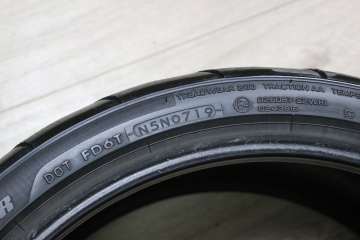 ヨコハマ 275&frasl;30R19 アドバン 1本のみ アドバンスポーツ ４本セット 19年製バリ溝☆275/30R19 ヨコハマ アドバン NEOVA AD08R 2本 GTR R34 スカイライン フェアレディZ シルビア アリスト ランエボ チェイサー