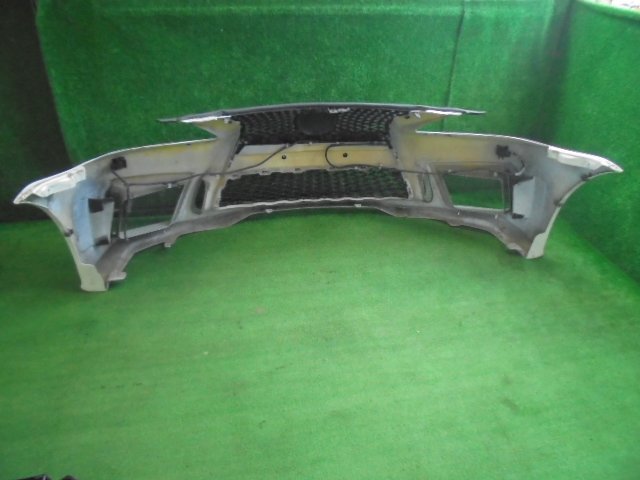 新品,セール 1EE3518G2-4 ) レクサス IS250 バージョンL GSE20 にて使用 社外 フロントバンパー スピンドルグリル付き・ソナー2コ付 52159-53070