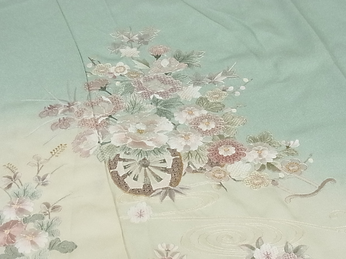 逸品 スワトウ刺繍 暈し染め 正絹 汕頭刺繍 中国三大刺繍 訪問着 金彩