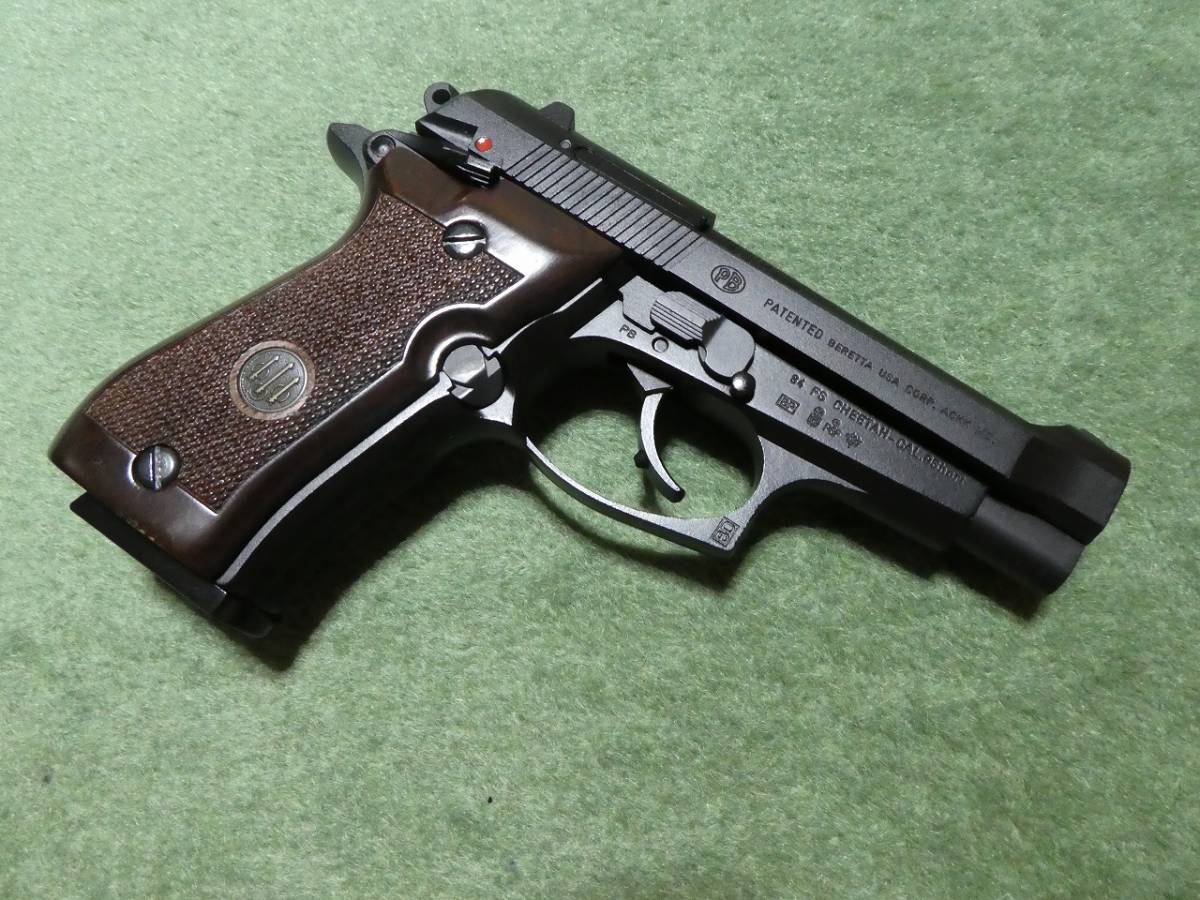 WE ベレッタM84　実物木製グリップ付き