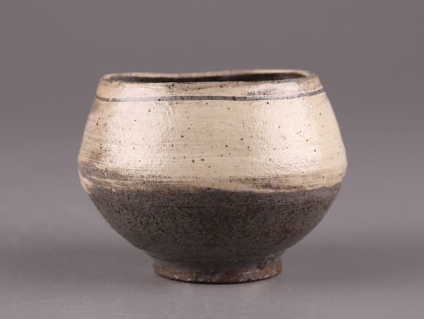 唐津焼 茶碗 [B24201] 絵唐津 茶道具 アンティーク 古玩 古美術 絵唐津