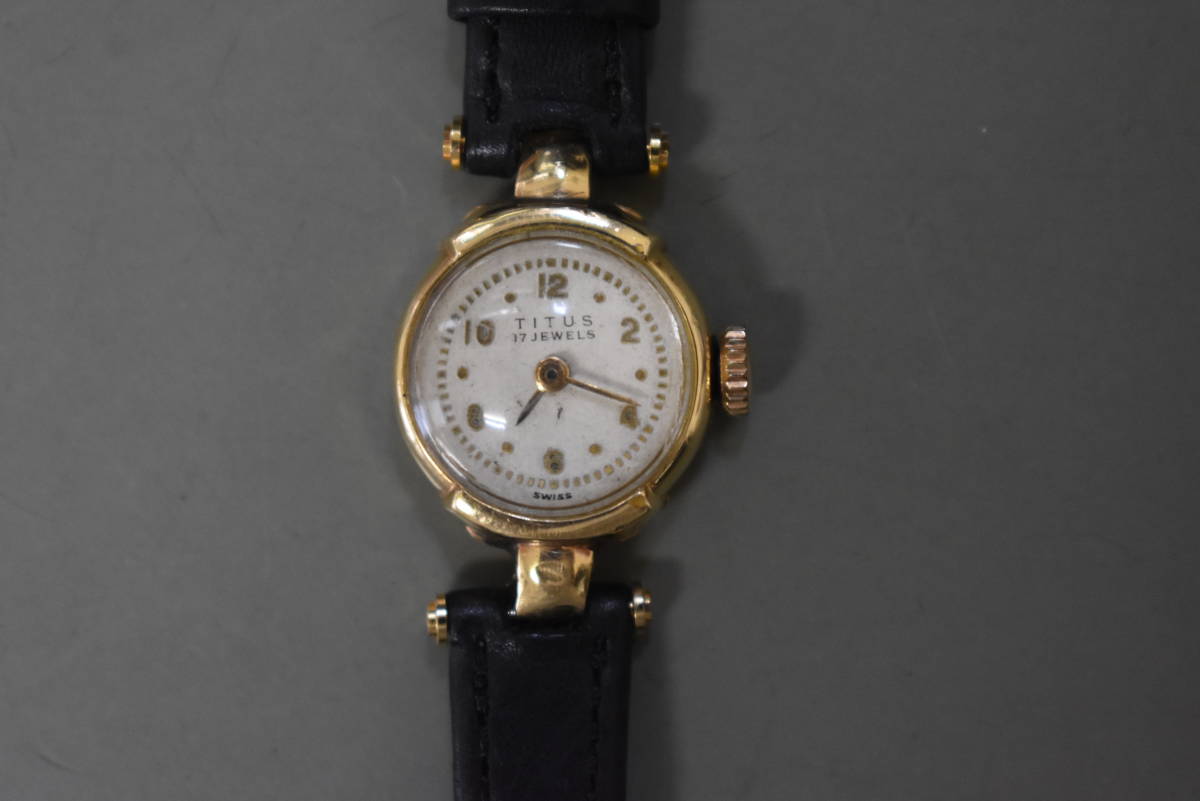 ドール TITUS タイタス 17石 14KT.ALL GOLD SWISS レディース腕時計 手 