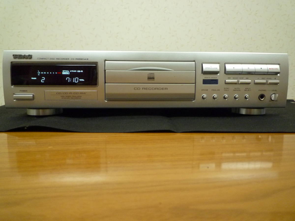 開封済未使用保管品・TEAC ティアック CDレコーダー CD-RW890MK2 ティアック CDレコーダー (シルバー) CD-RW890MK2-S 開封済未使用保管