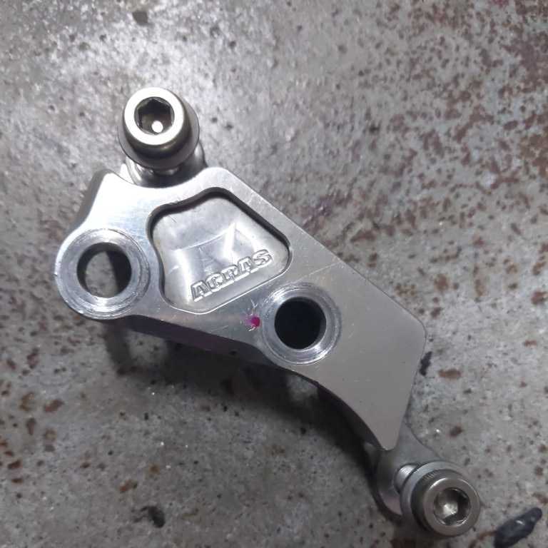 限定セール，人気 AGRAS製 NSR50後期にて使用 40mmピッチキャリパーサポート 検 ブレンボ NSF NSR80 4pot Gクラフト シフトアップ(ブレーキ)｜売買されたオークション情報、yahooの商品情報をアーカイブ公開 - オークフ その他