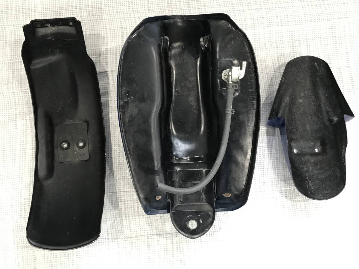 ゴリラ外装セット ホンダ赤ウィングエンブレム モンキー Z50JAB27 