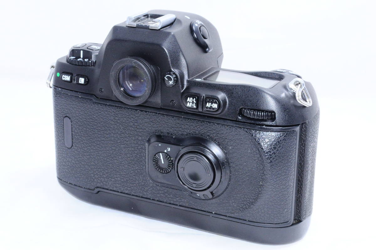 綺麗なNikon ニコン F100 フイルムカメラ 作動良好品【Nikon純正視度