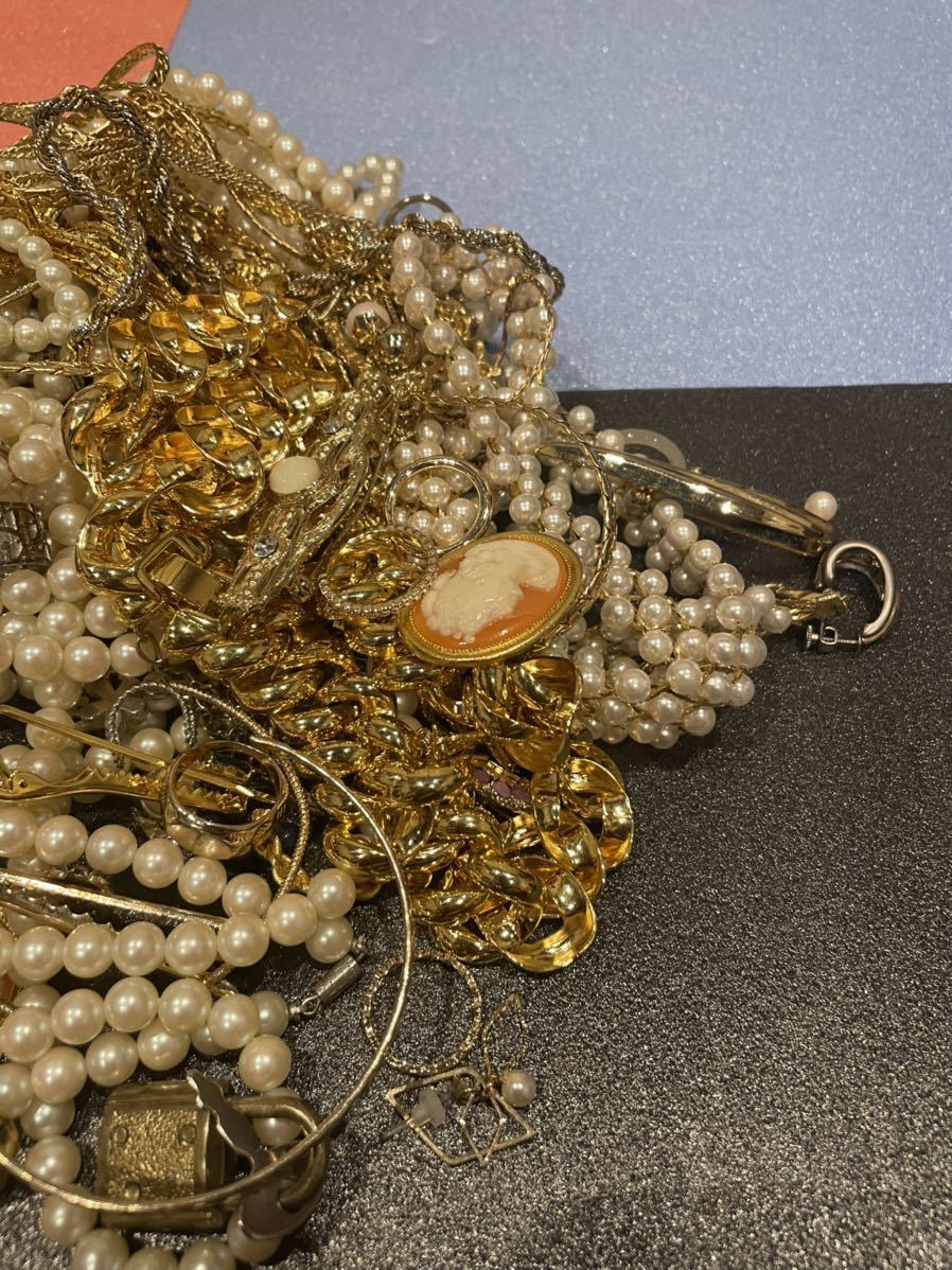 ジャンクアクセサリーまとめ売りセット大量約2 3キロ｜Yahoo!フリマ