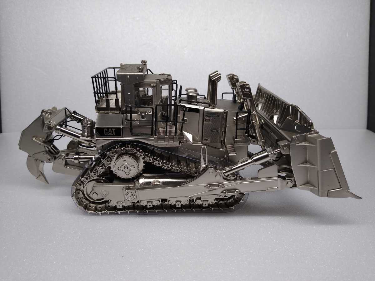 1/50 Cat D11T ブルドーザー マットシルバーフィニッシュ Diecast 