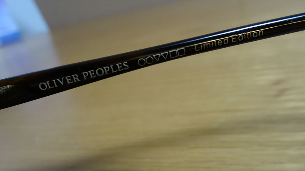 送料無料！レア！OLIVER PEOPLES O 