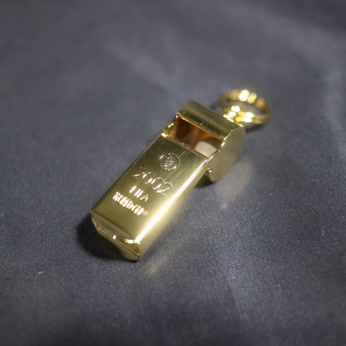【限定品】2002 FIFAワールドカップ公式ゴールドホイッスル 希少 FIFA WORLD CUP 2002 メモリアル ホイッスル LE ゴールド 日韓